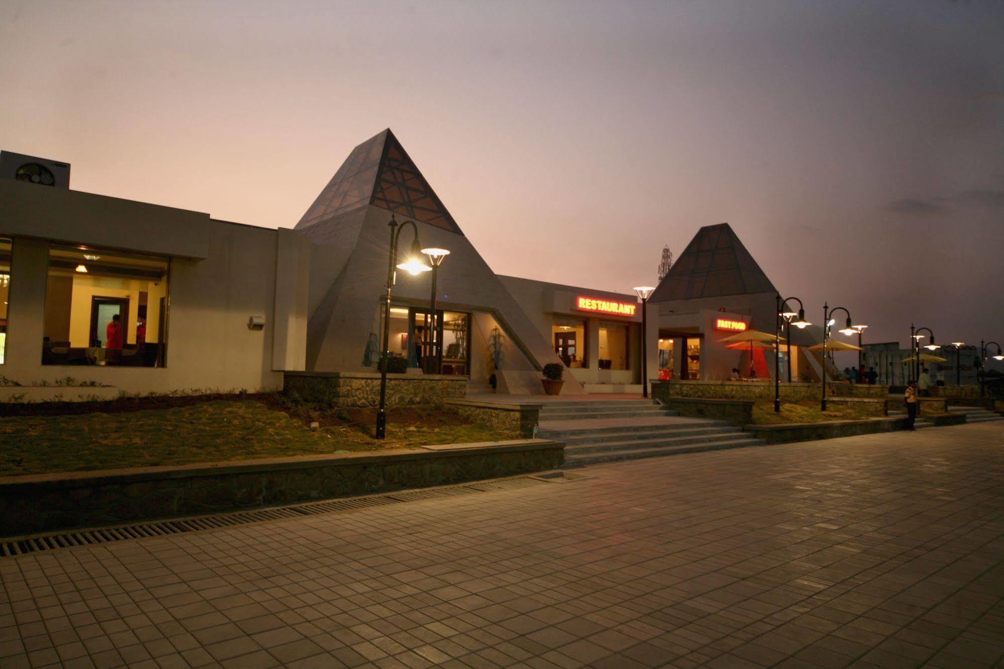 Sentosa Resorts Chinchvad Ngoại thất bức ảnh